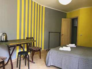 Гостевой дом Домик у Маяка б/о Прибой Саки Двухместный номер Делюкс с 1 кроватью (для 2 взрослых и 1 ребенка)-3