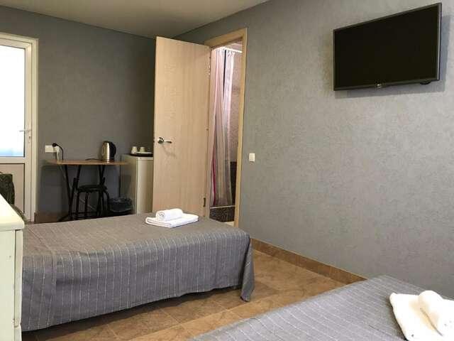 Гостевой дом Домик у Маяка б/о Прибой Саки-9